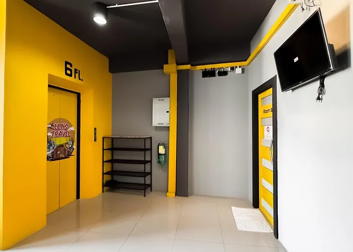 Hostal 22 *